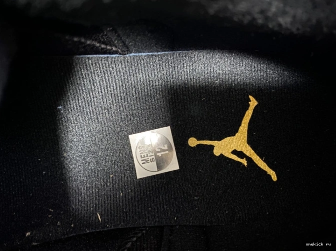 Chep Onekick Air Gold Retro University Black 130690-070 12 Jordan 0602